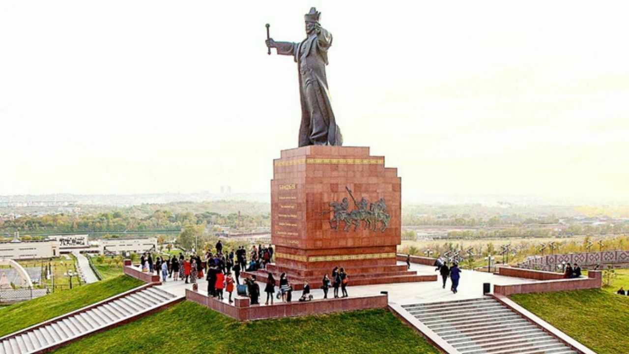 baidibek ata monument