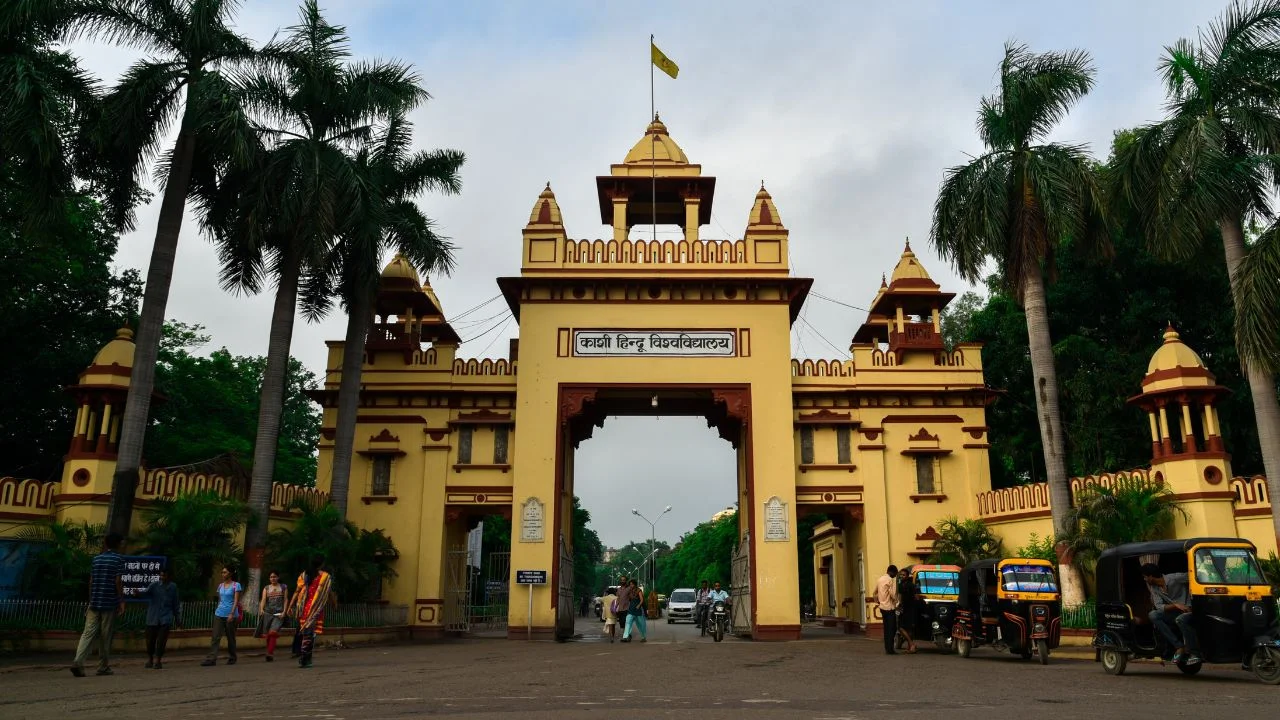 tourist office varanasi