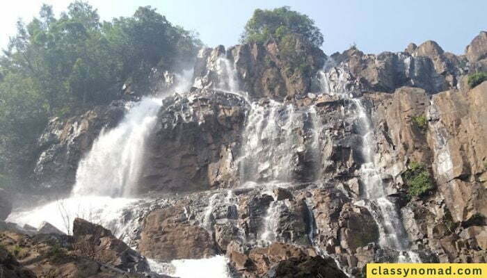 Handawada Waterfalls