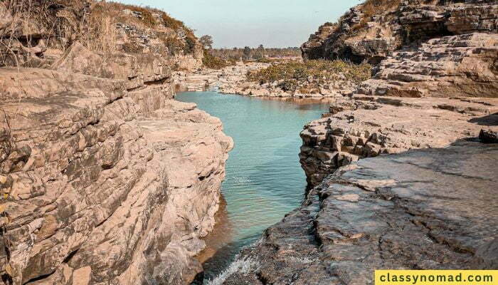 parapur waterfalls bastar