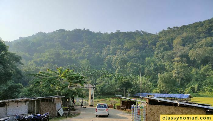 way to Tegheria Waterfall