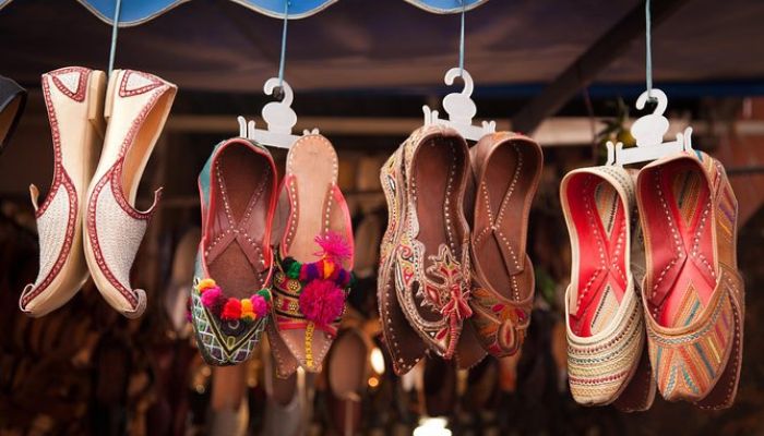 Delhi Flea and Street Markets Tour