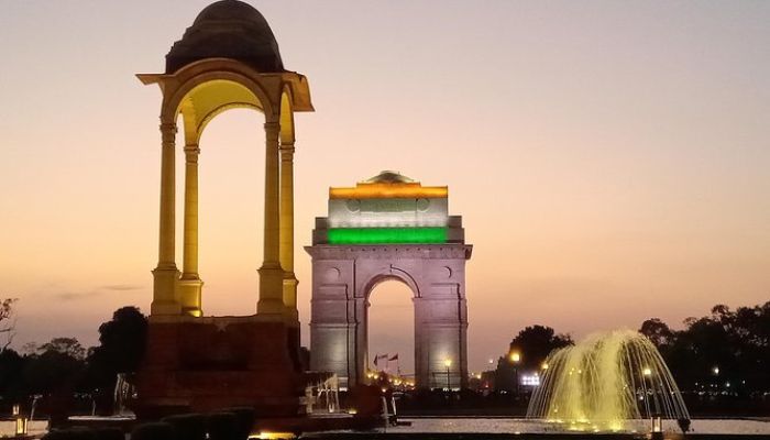 2 Hours Night Tour in New Delhi