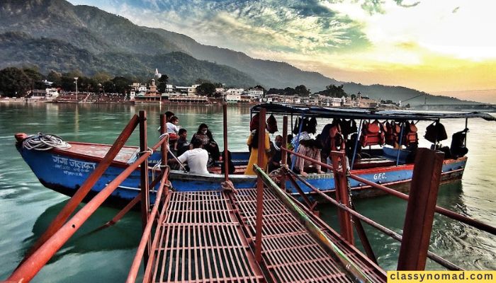 Boat ride at Lakshman Jhula