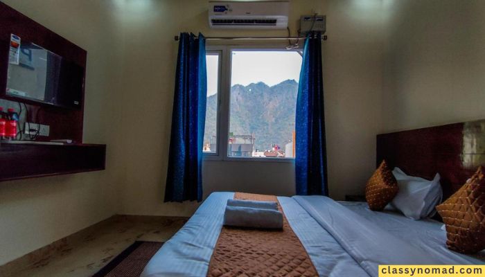 Bhagirathi Hotel in Tapovan By PerfectStyaz